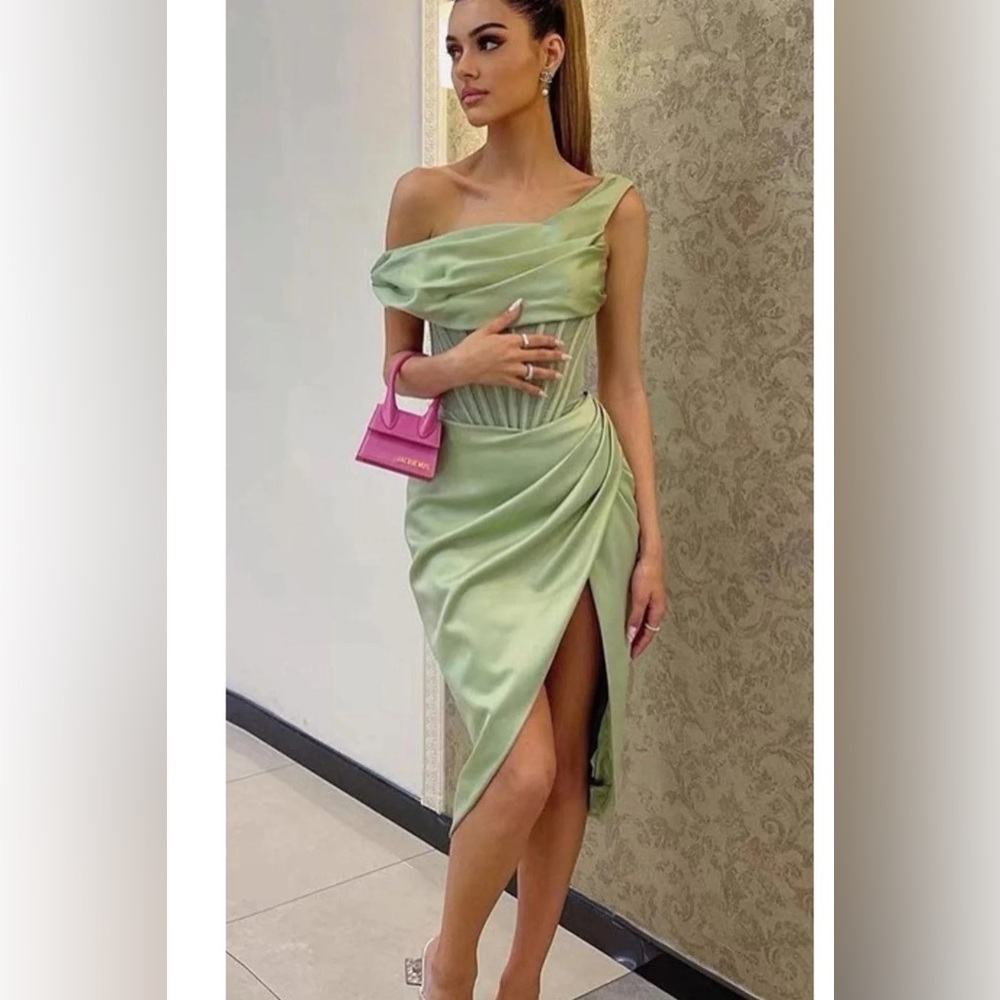 House of CB ‘Lulu’ Pistachio Asymmetric Drape Midi Corset Dress NWOT - Picture 4 of 14